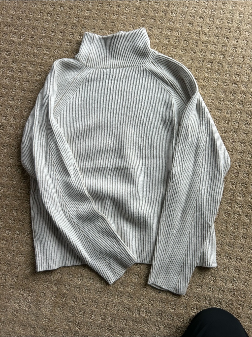 Cyrus Light Gray Ribbed Turtleneck Sweater